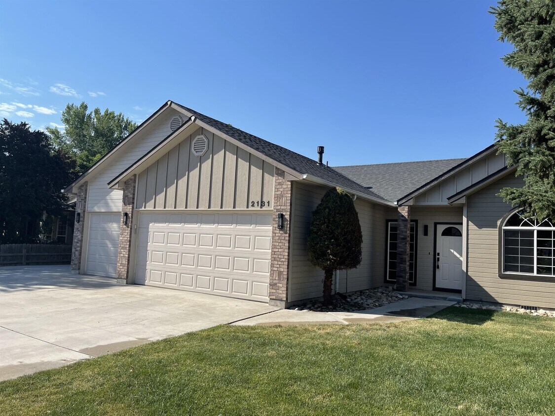 2131 W Tumble Creek Dr, Meridian, ID 83646 House Rental in Meridian