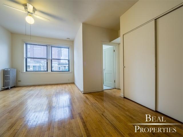 Foto principal - 0 bedroom in CHICAGO IL 60657