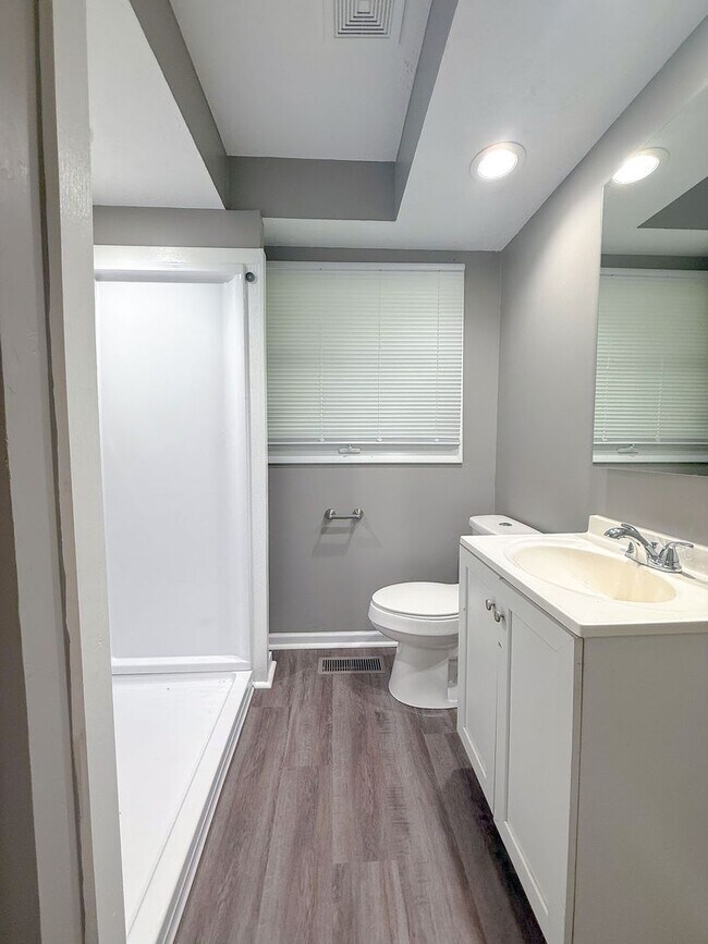 Foto del edificio - 4 bedroom 1.5 bath