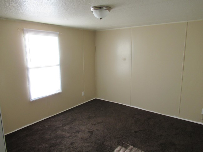 Building Photo - 308 Pittsburg Landing