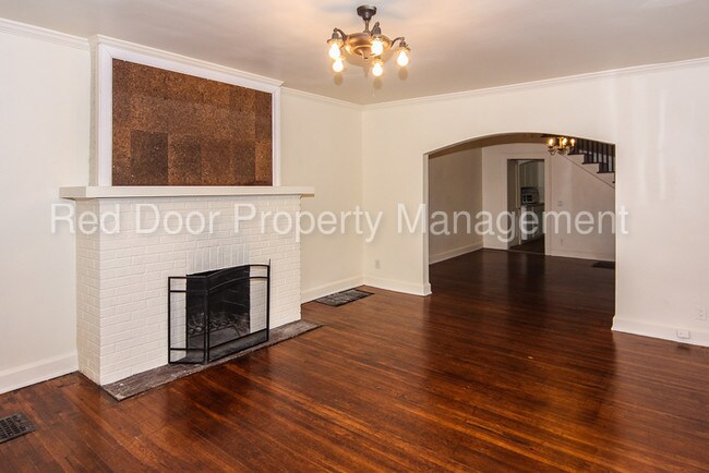 Foto del edificio - 4829 N College Ave
