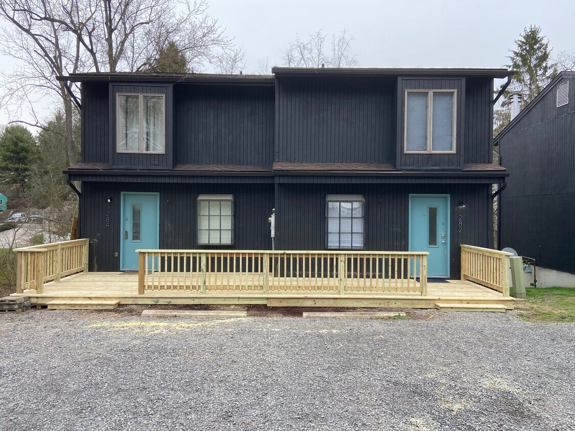 Primary Photo - 282 Randolph Rd