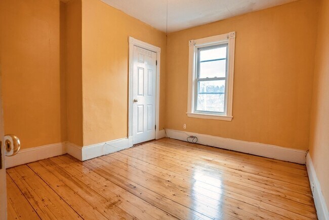 Foto del edificio - 6 Bearse Ave