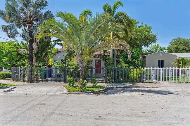 Foto del edificio - 500 NW 47th St