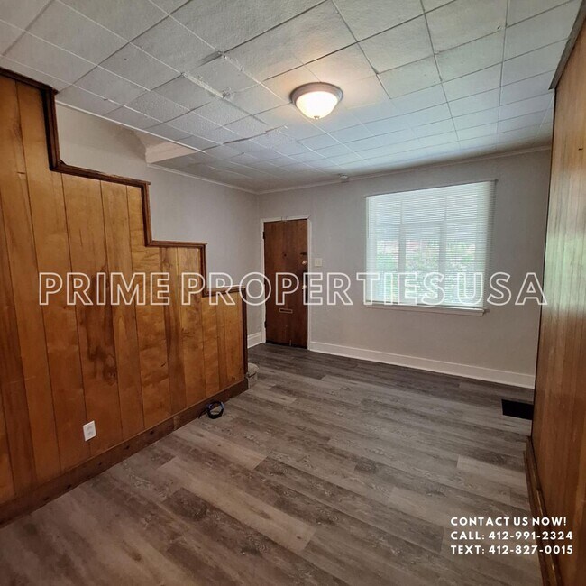 Foto del edificio - 224 Mathews Ave