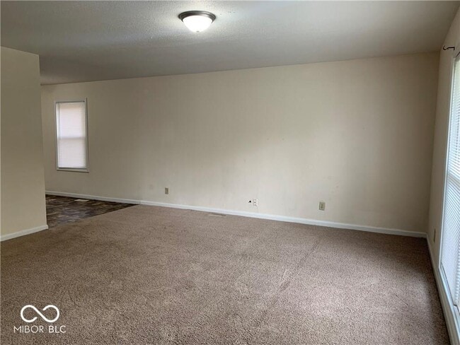 Building Photo - 8106 Laughlin Dr