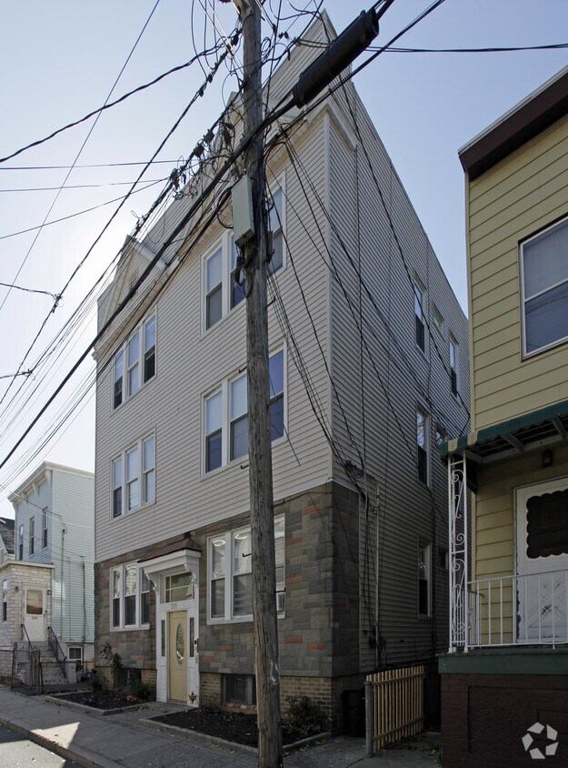 Building Photo - 229 Lembeck Ave