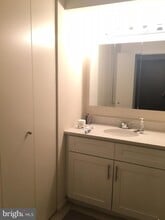 Building Photo - 2020 Walnut St