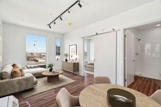 Building Photo - The Felix