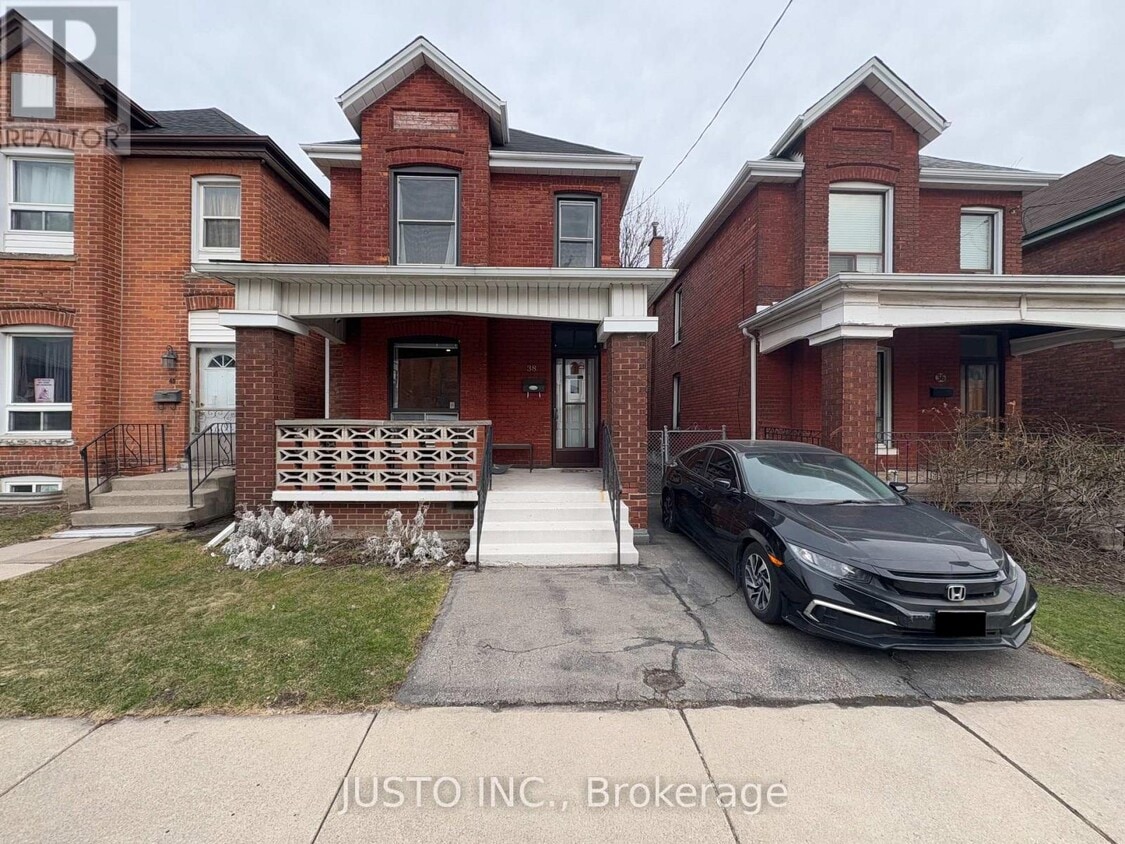 Primary Photo - 38 Ruth St