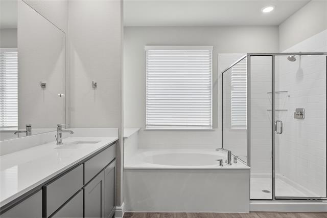 Foto del edificio - 5401 Cypress Pt Dr