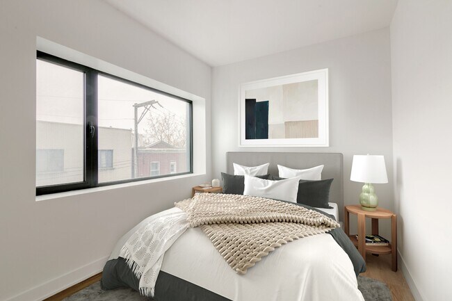 Building Photo - 30 Bd Saint-Joseph E
