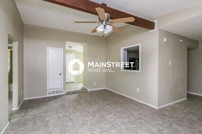 Building Photo - 3 Bedroom Pet-Friendly Home in DeSoto, TX with Main Street Renewal
