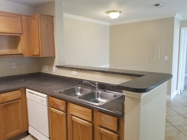 Building Photo - 5526 Pga Blvd