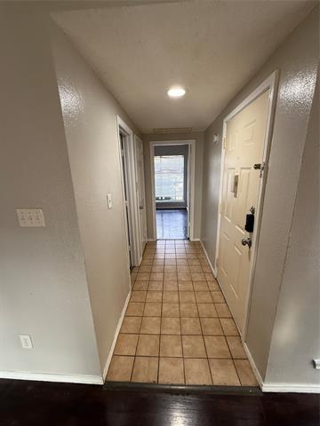 Foto del edificio - 9601 Forest Ln