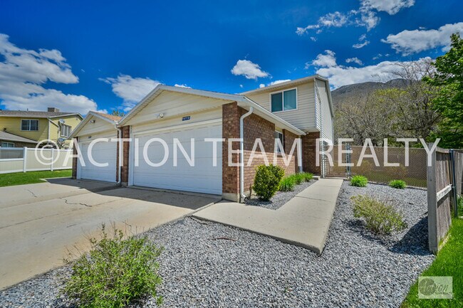Foto del edificio - Duplex in Cottonwood Heights!