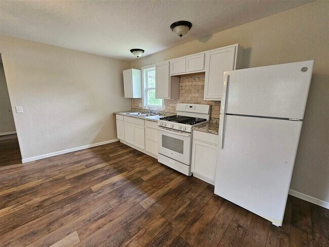 Foto del edificio - 110 NW 3rd St
