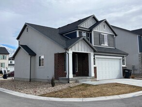 Building Photo - 1415 3500 W
