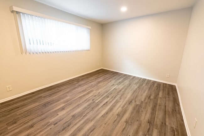 Interior Photo - 1371 S. Beverly Glen Blvd.