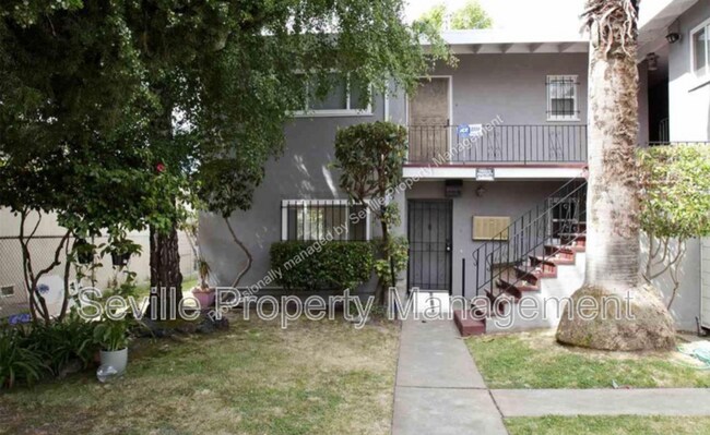 Foto del edificio - 5781 Walnut St