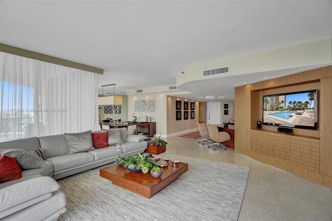 Foto del edificio - 4000 Island Blvd