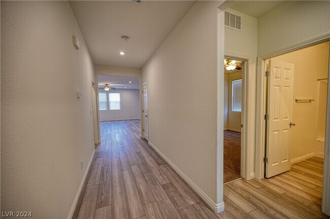 Foto del edificio - 3602 E Umatilla Ave