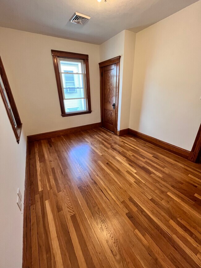 Bedroom 3 - 75 Bow St