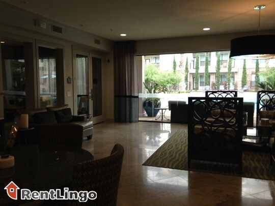 Foto del edificio - 7510 Burgoyne Rd