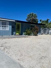 Building Photo - 2019 Bayshore Gardens Pkwy