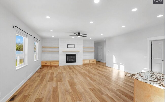 Foto del edificio - 520 Biscotti Lp