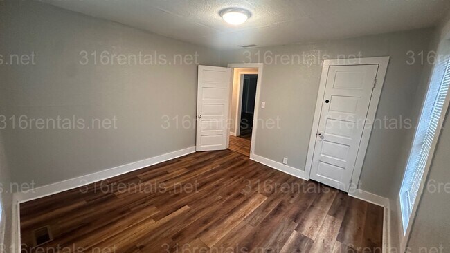 Foto del edificio - $925 - 2 bed 1 bath - Single Family Home