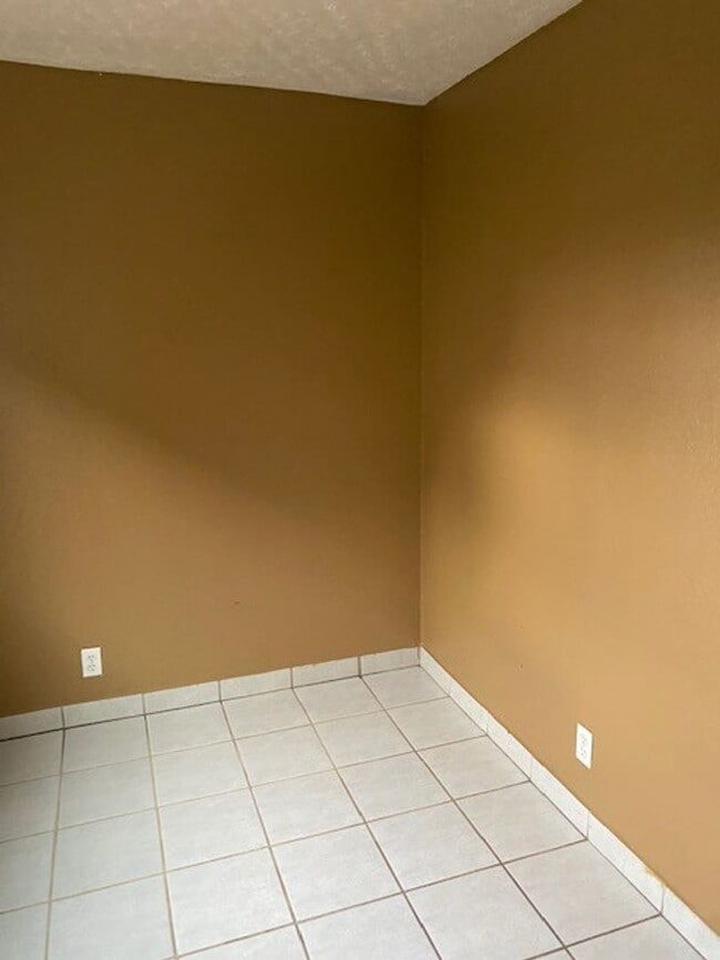 15th Street - 15th Street Apartment
