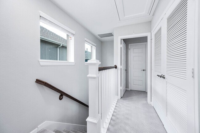 Foto del edificio - 2022 Groveland Glen Dr