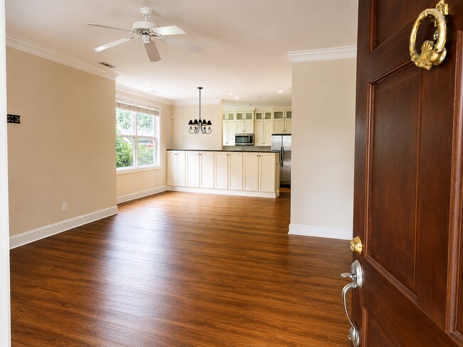 Foto del edificio - Updated 3-Bedroom Beaufort Home with Screened Porch & Fenced Yard