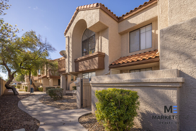 Building Photo - Condo at Alma School/Southern! JOIN THE WA...