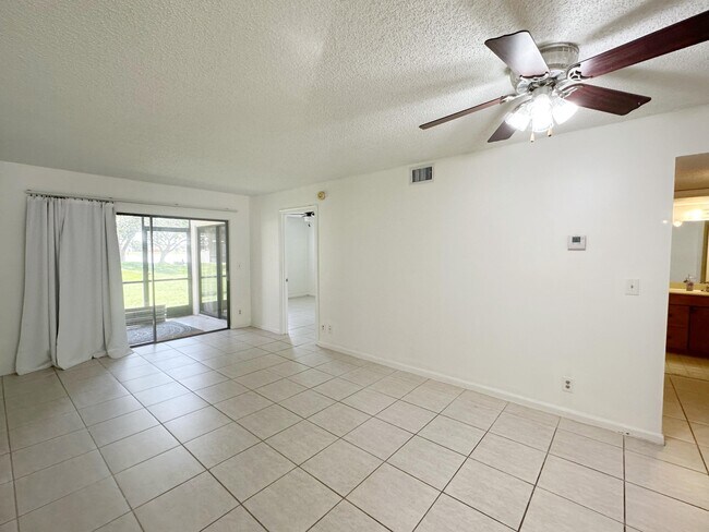 Building Photo - 3000 Norwood Pl