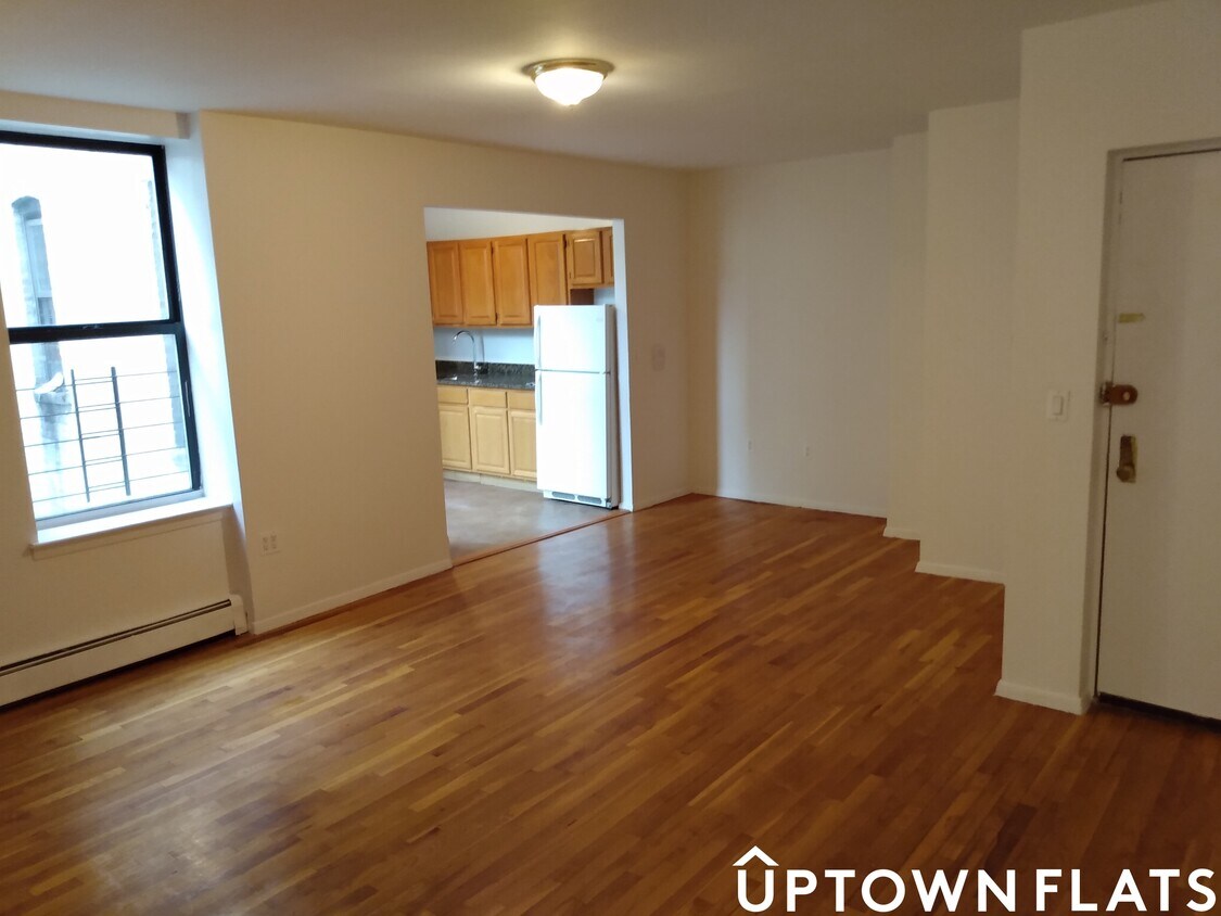 Primary Photo - 1305 Sheridan Ave
