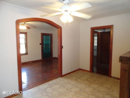 Foto del edificio - 1202 Randall Ave