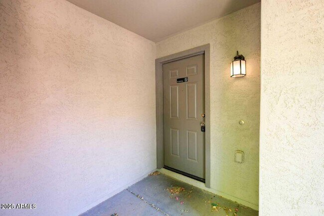 Building Photo - 2281 W Gold Dust Ave
