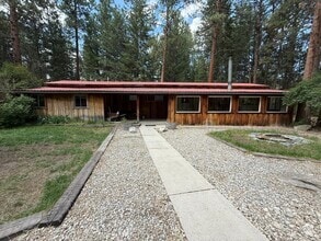 Building Photo - 1945 Middle Bear Creek Rd