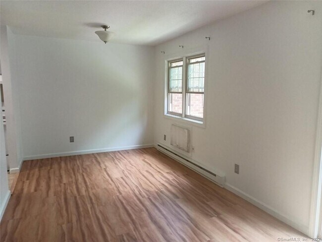 Building Photo - 441 Clark Ave