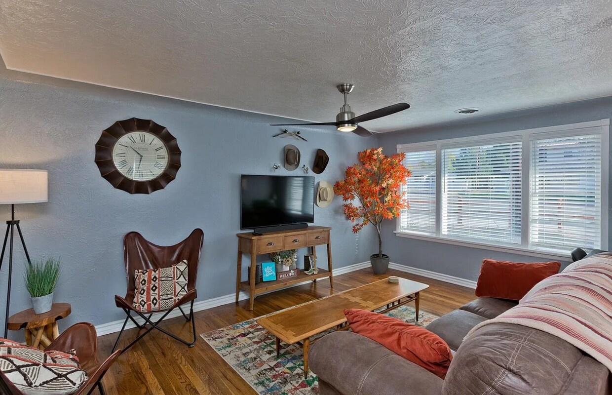 Foto principal - 6416 Range Overlook Hts