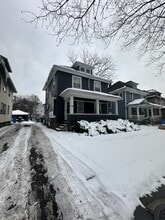 Building Photo - 174 Gardiner Ave