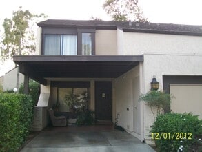 Building Photo - 3044 Plaza Lorenzo