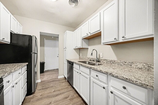 Photo - 3501 Section Rd Apartment