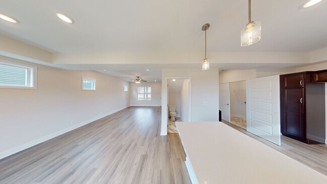 Building Photo - Spacious & Updated 3/2.5 Home Near Fort Ca...