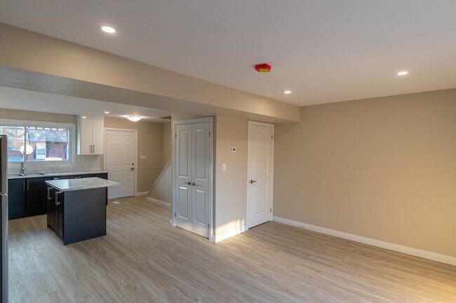 Building Photo - Briarfield Estates - South
