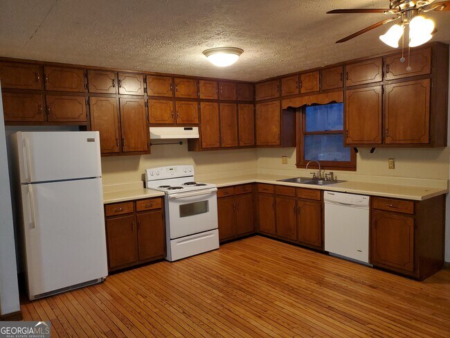 Foto del edificio - 112 Vincent Ave