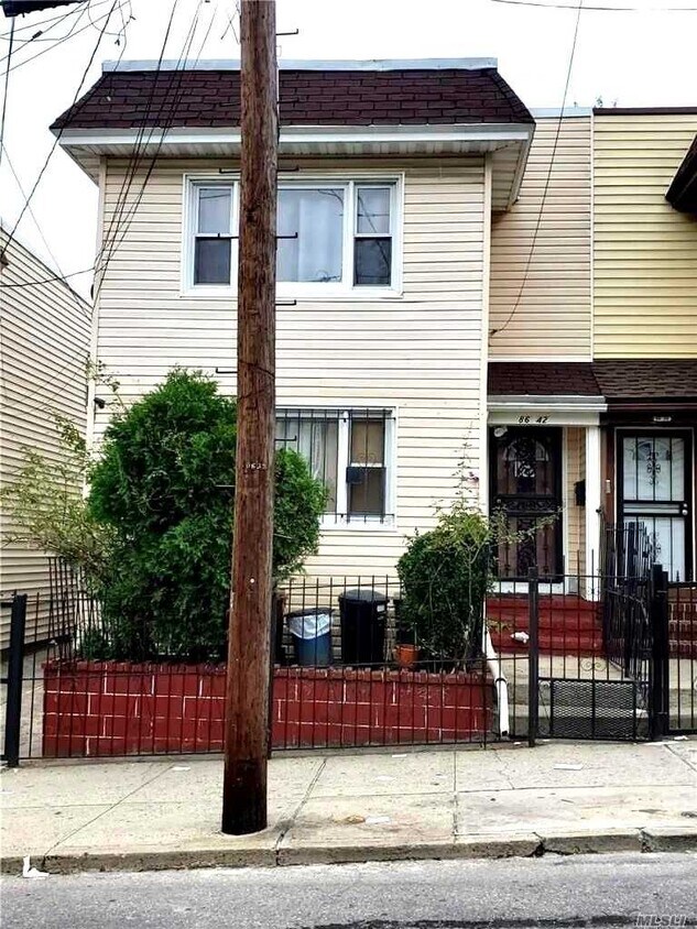 Primary Photo - 86-42 144th St