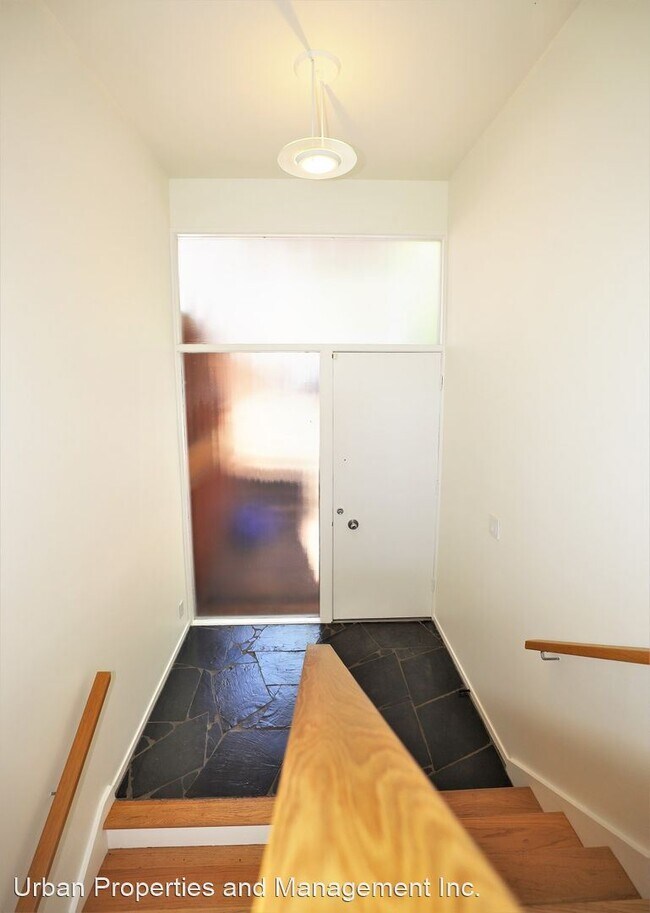 Building Photo - 3 br, 2 bath House - 1554 Winding Way